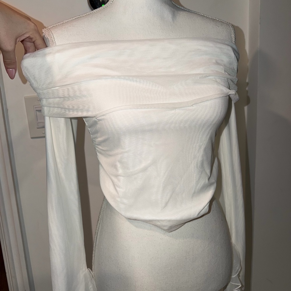 Babyboo Deema Top Off-Shoulder ivory Blouse